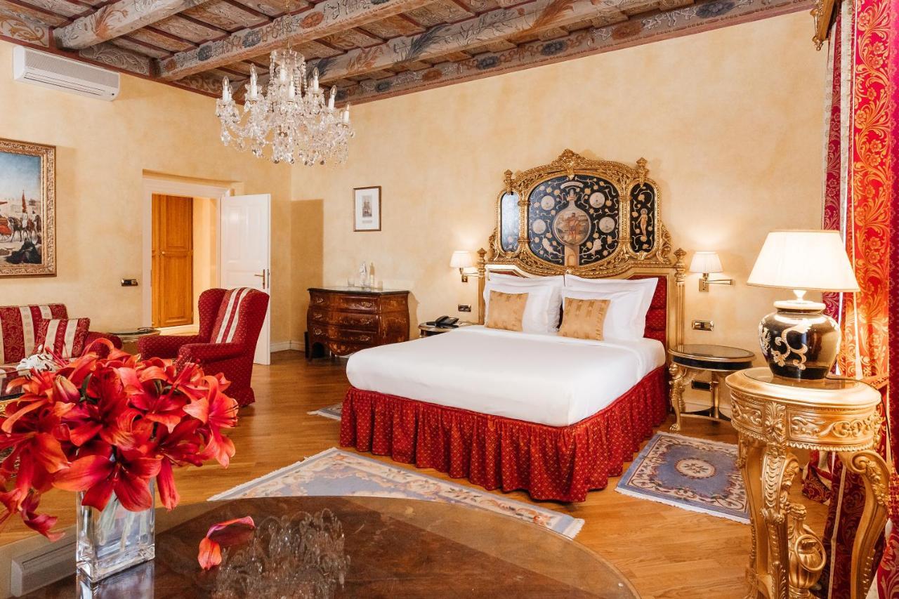 Otel Alchymist Grand And - Preferred & 5*