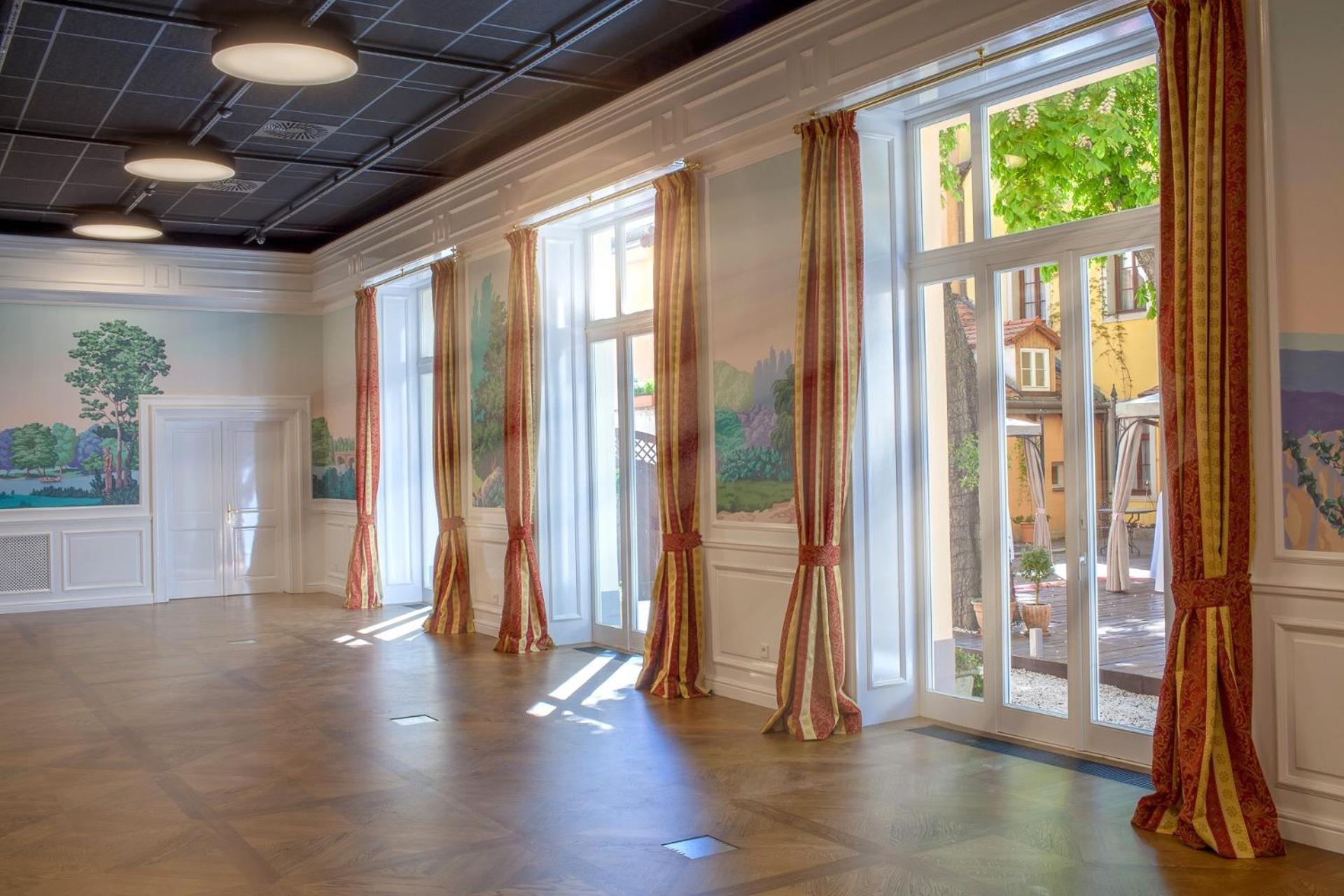 Alchymist Grand And - Preferred & 5* Prag
